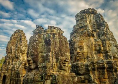 Tours to Bayon Temple Angkor Wat