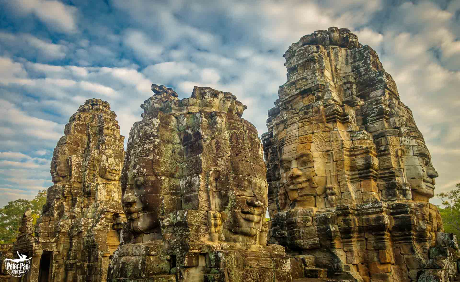 Tours to Bayon Temple Angkor Wat